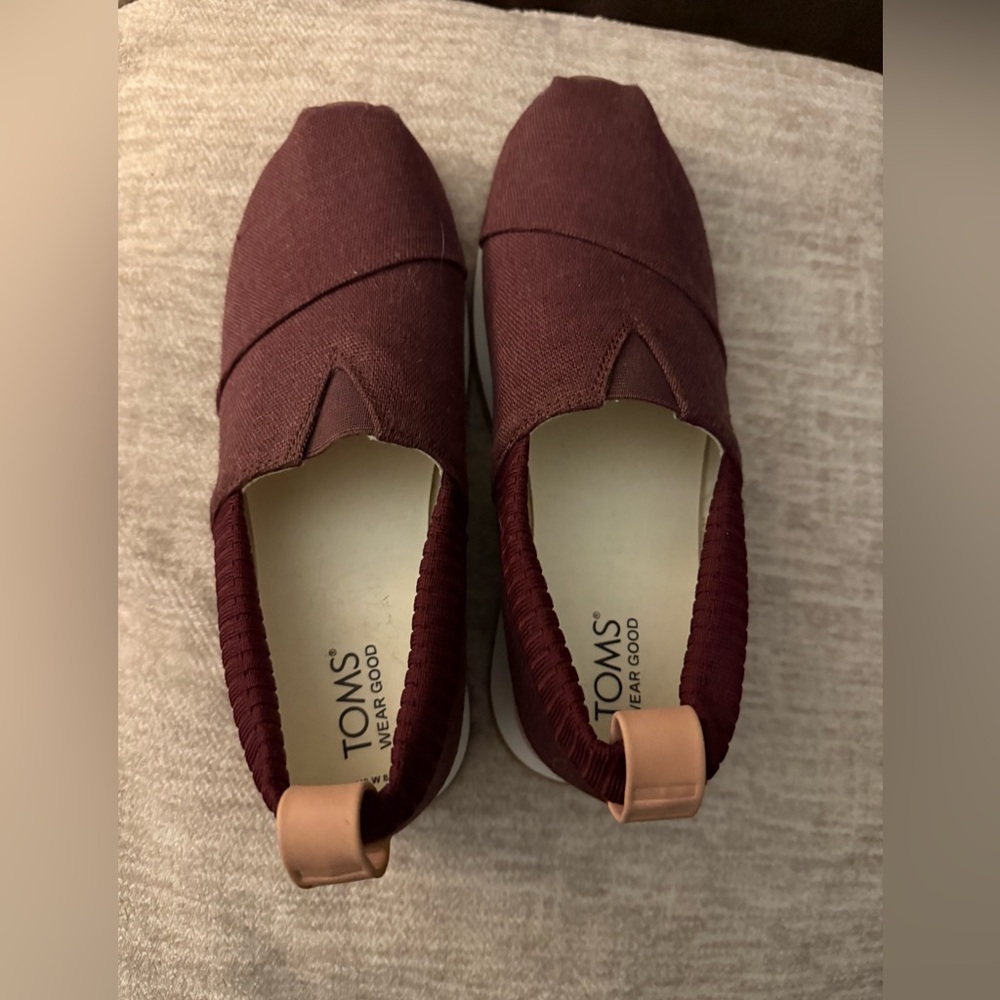 Toms Burgandy Slip-On Shoes - Picture 3 of 4